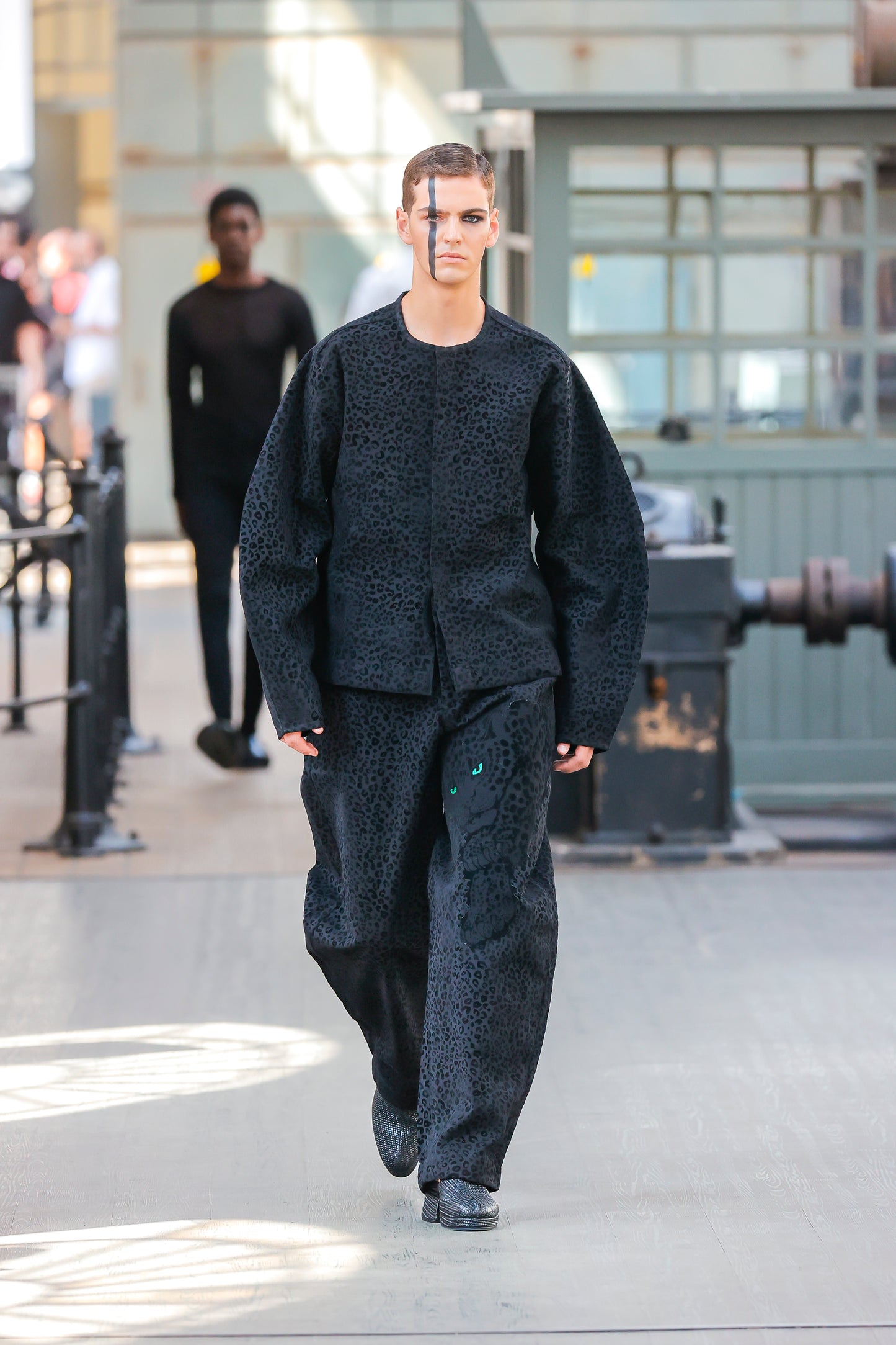 PANTHER Barrel-Shaped 2-piece Set